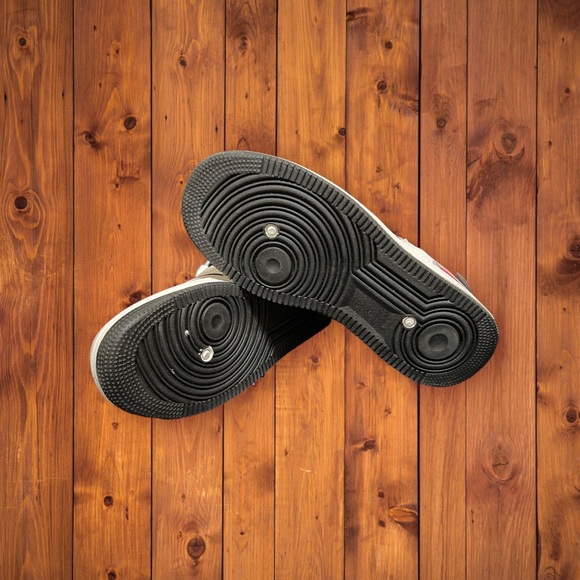 **** SOLD*** Hello Kitty Sneakers - Picture 6 of 8